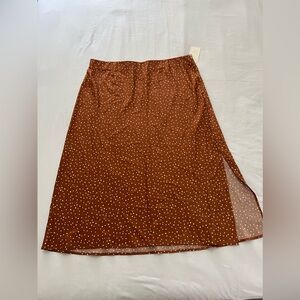 Orange and White Midi Skirt 🧡🤍
